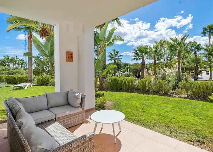 Stunning Blue Lagoon Apartment In Estepona By Costarentals - M12